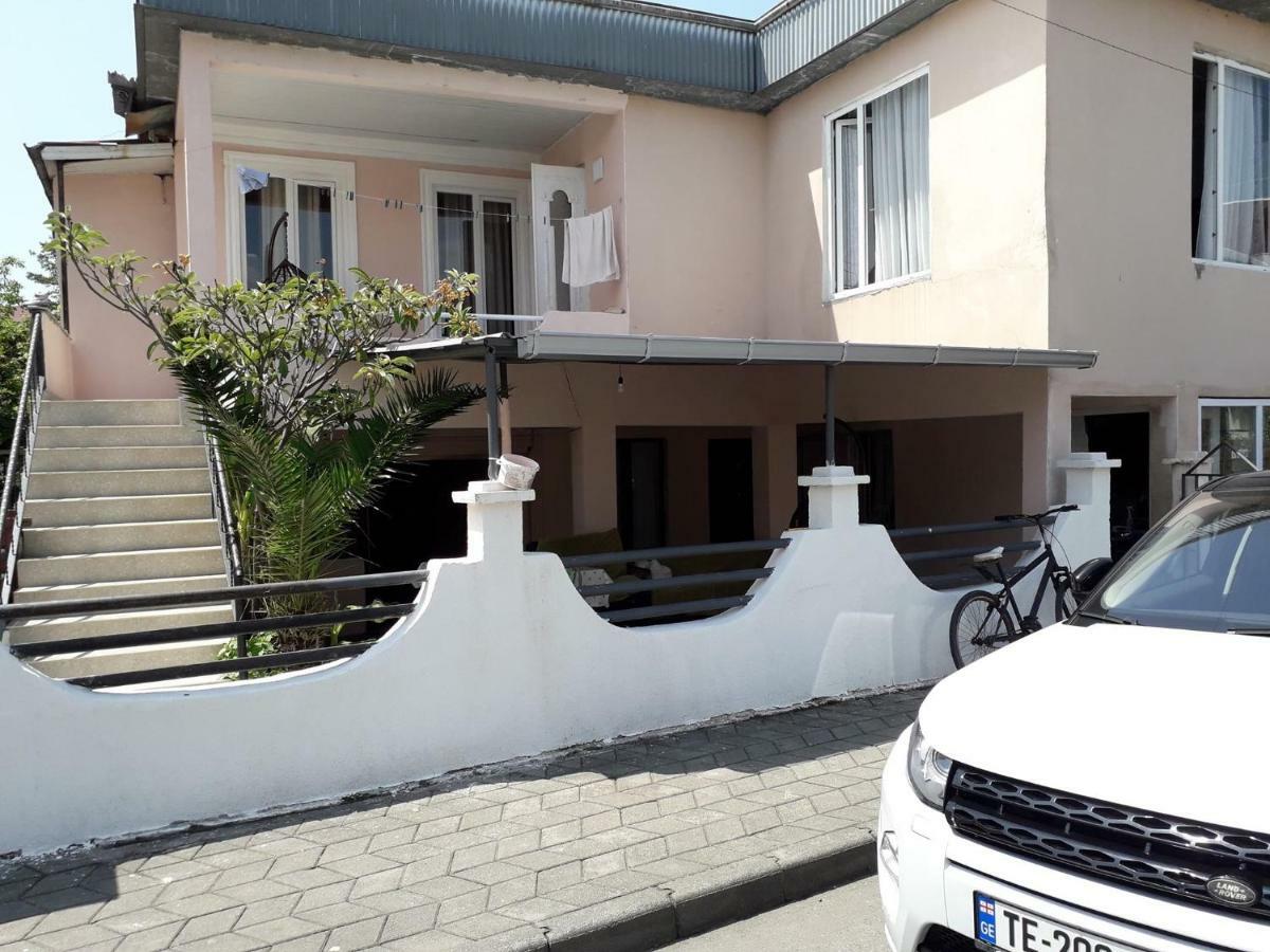 Zaza Guest House كوبوليتي المظهر الخارجي الصورة